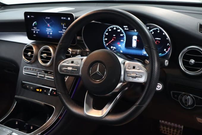 2025 Mercedes-benz Glc