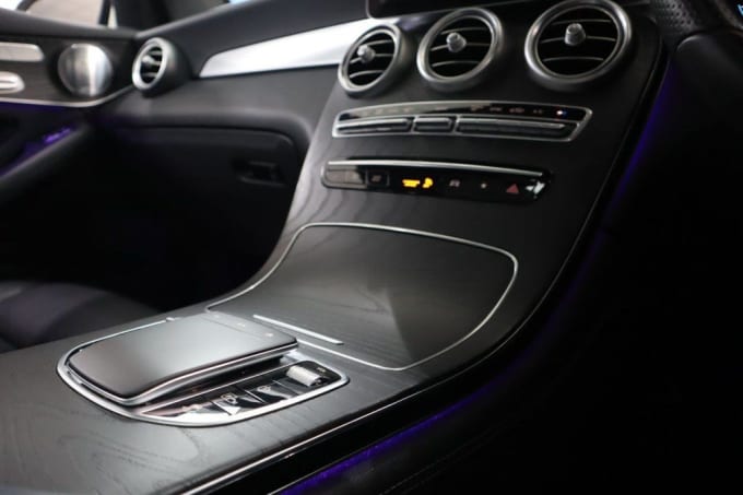2025 Mercedes-benz Glc
