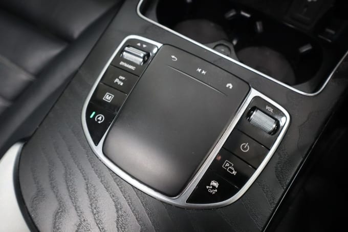 2025 Mercedes-benz Glc