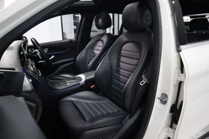 2025 Mercedes-benz Glc