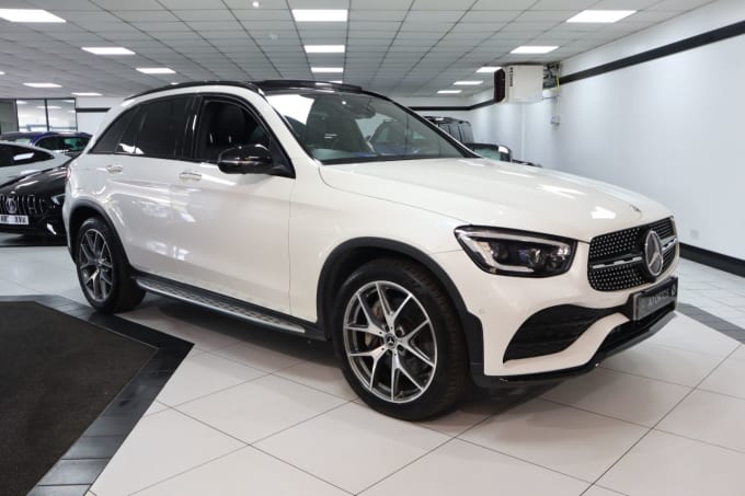 2025 Mercedes-benz Glc