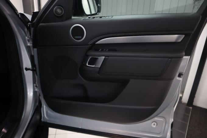 2025 Land Rover Discovery