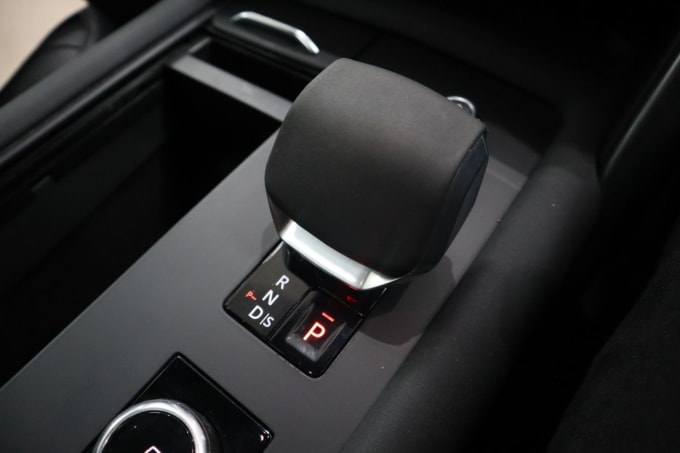 2025 Land Rover Discovery