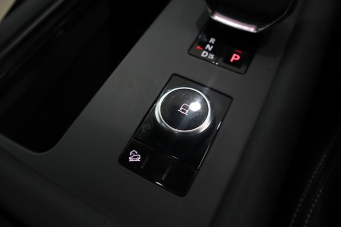 2025 Land Rover Discovery