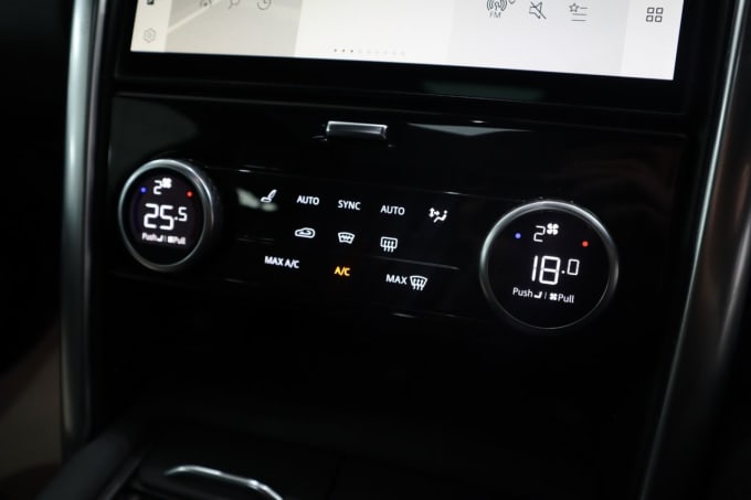 2025 Land Rover Discovery