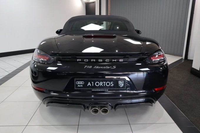 2025 Porsche 718 Boxster
