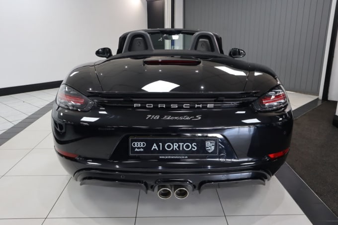 2025 Porsche 718 Boxster