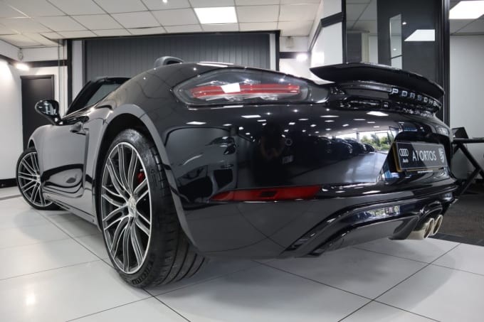 2025 Porsche 718 Boxster