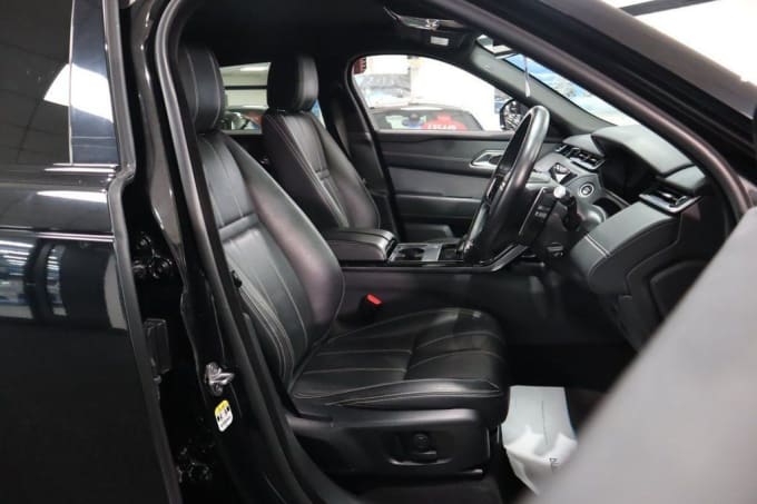 2025 Land Rover Range Rover Velar
