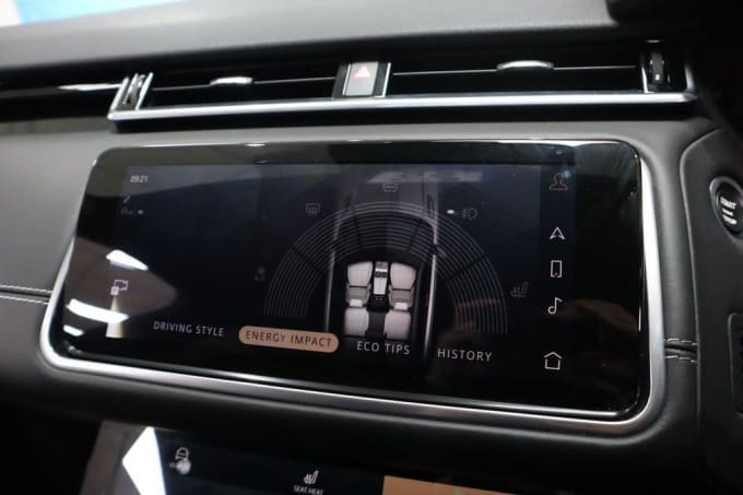 2025 Land Rover Range Rover Velar