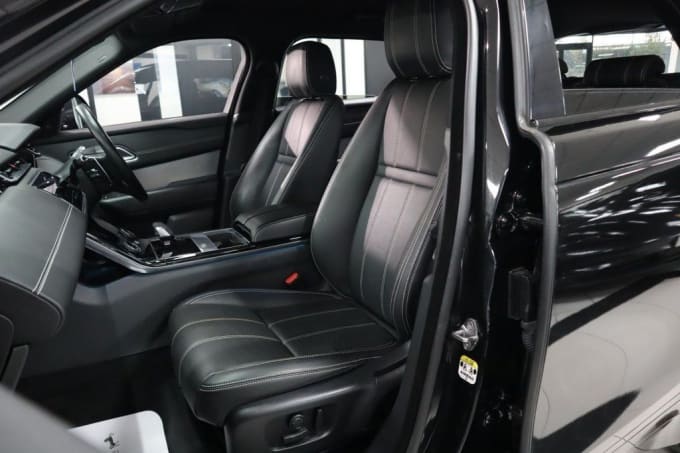 2025 Land Rover Range Rover Velar