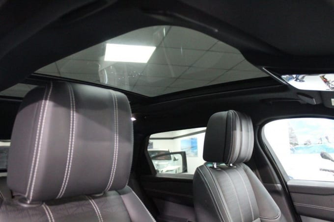 2025 Land Rover Range Rover Velar