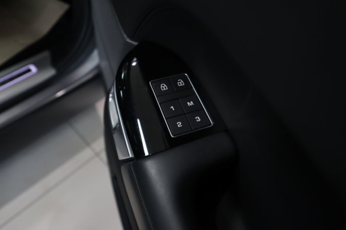 2021 Land Rover Range Rover Sport