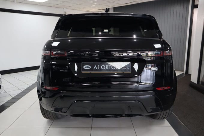 2025 Land Rover Range Rover Evoque