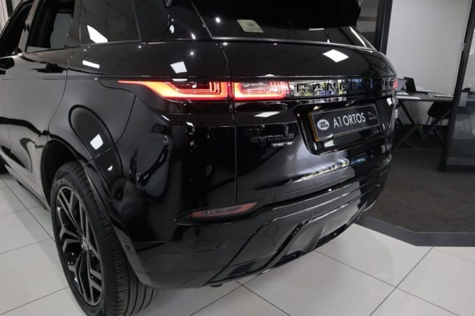 2025 Land Rover Range Rover Evoque