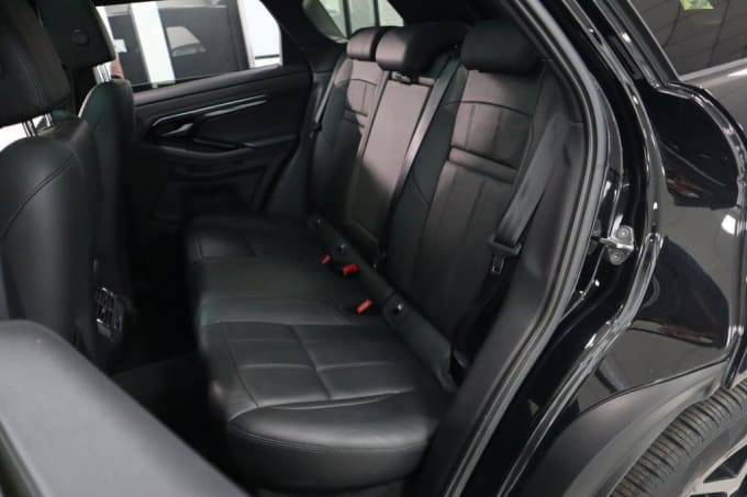 2025 Land Rover Range Rover Evoque