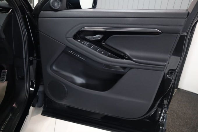 2025 Land Rover Range Rover Evoque