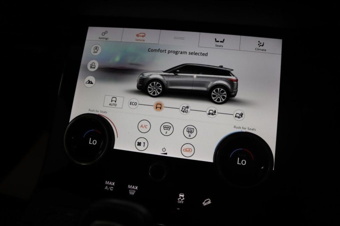 2025 Land Rover Range Rover Evoque