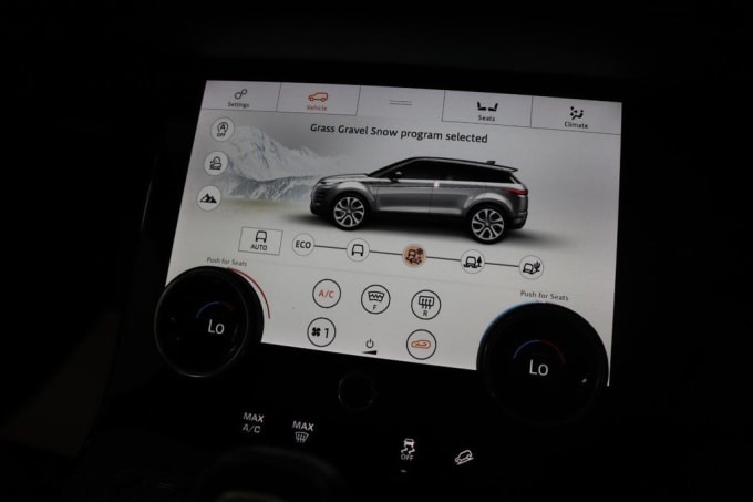 2025 Land Rover Range Rover Evoque