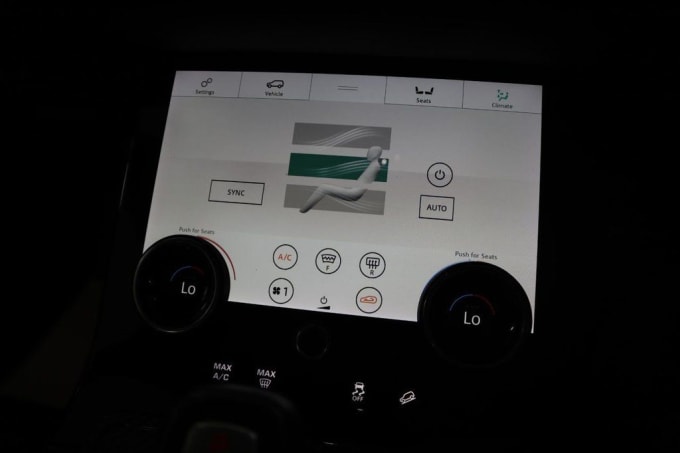 2025 Land Rover Range Rover Evoque