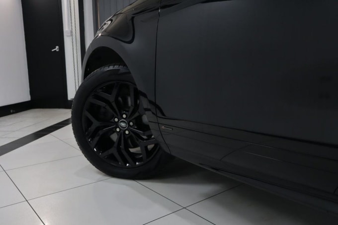 2025 Land Rover Range Rover Evoque