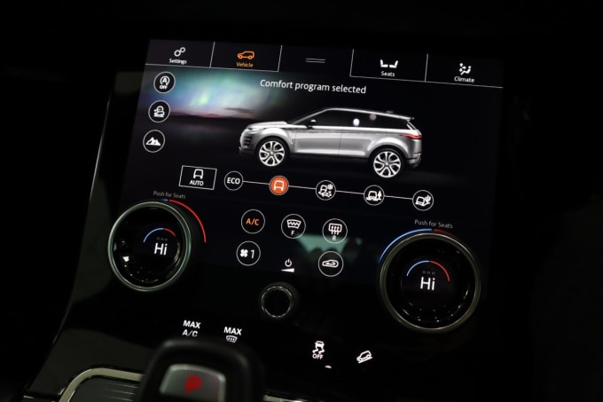 2025 Land Rover Range Rover Evoque