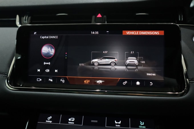 2025 Land Rover Range Rover Evoque