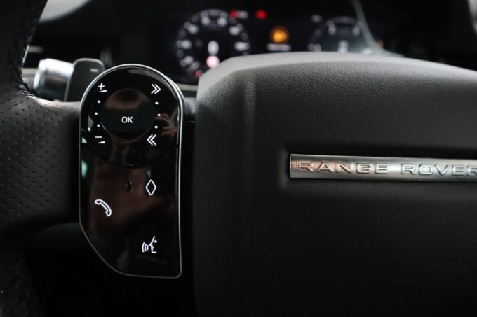 2025 Land Rover Range Rover Evoque