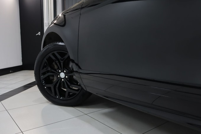 2025 Land Rover Range Rover Evoque