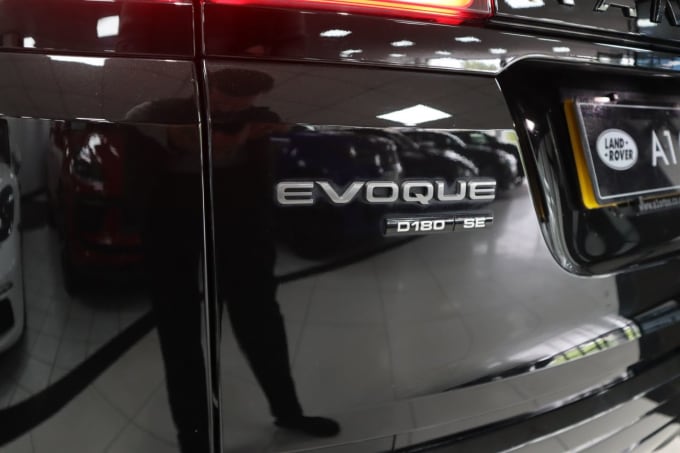 2025 Land Rover Range Rover Evoque