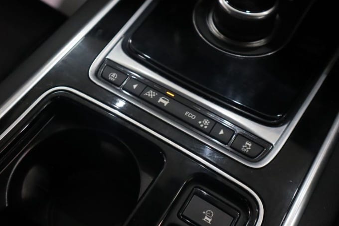 2025 Jaguar Xf