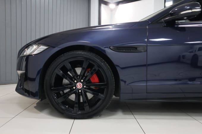 2025 Jaguar Xf