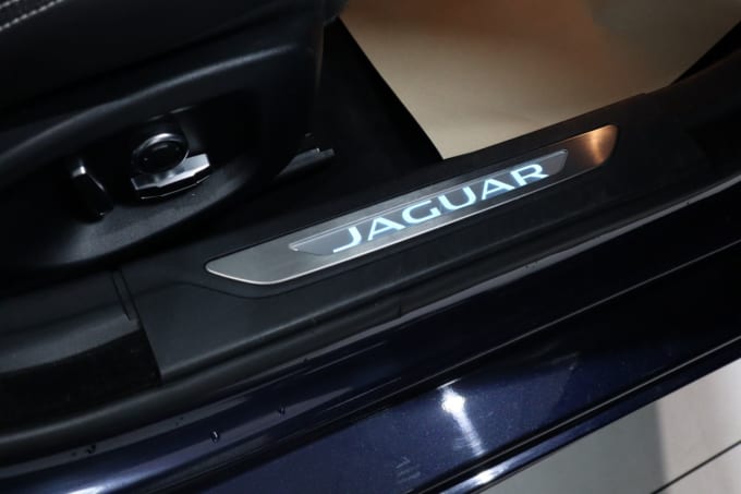 2025 Jaguar Xf