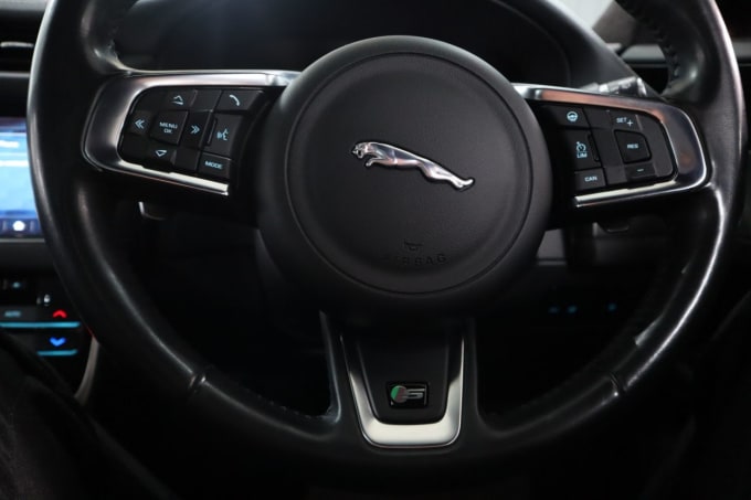 2025 Jaguar Xf