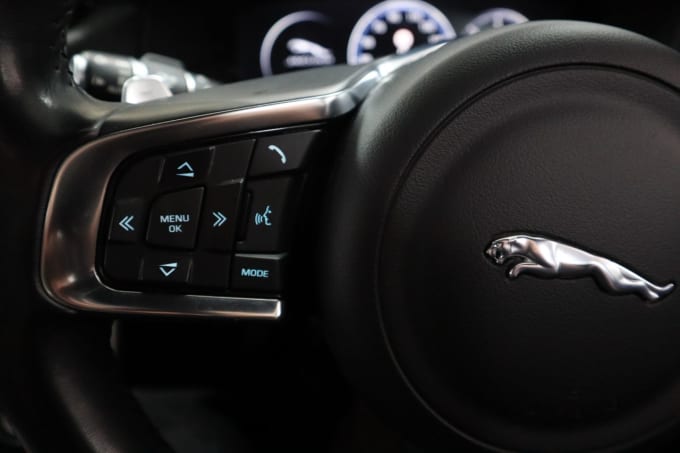 2025 Jaguar Xf