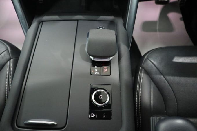 2025 Land Rover Discovery