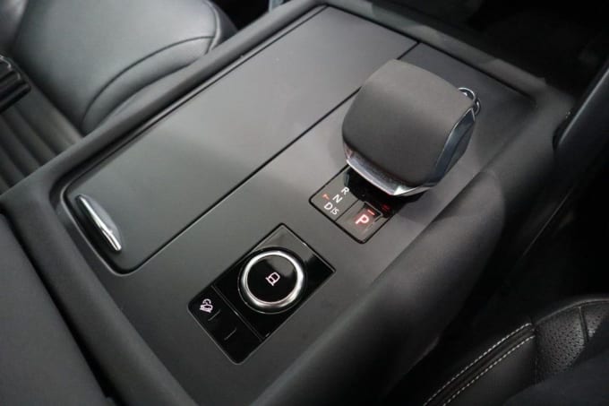 2025 Land Rover Discovery