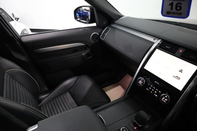 2025 Land Rover Discovery