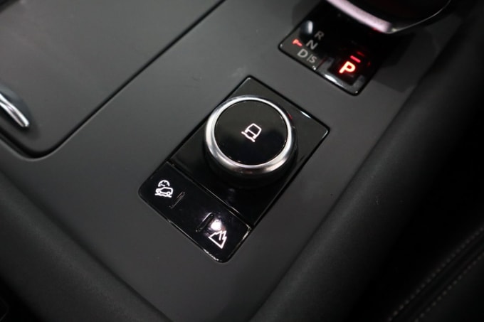 2025 Land Rover Discovery