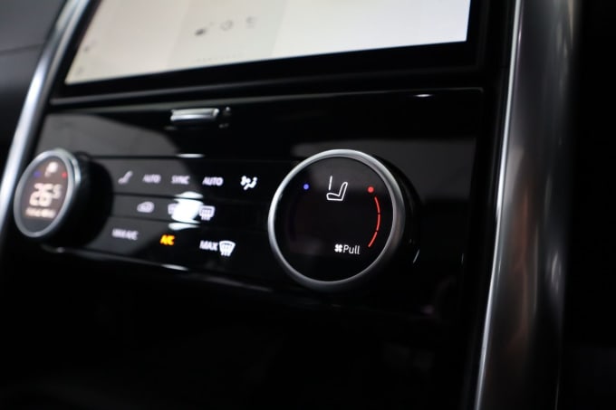 2025 Land Rover Discovery