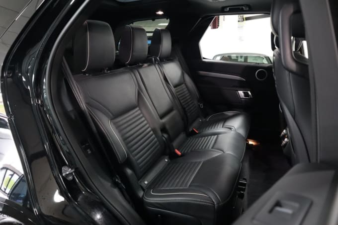 2025 Land Rover Discovery