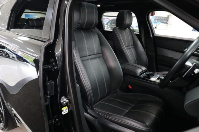 2025 Land Rover Range Rover Velar