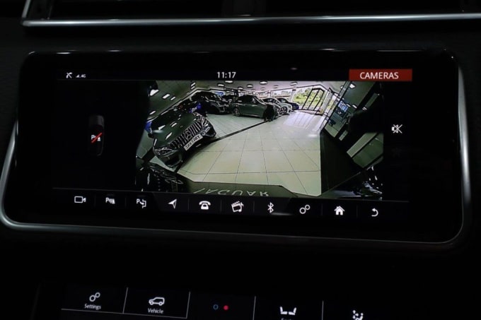 2025 Land Rover Range Rover Velar