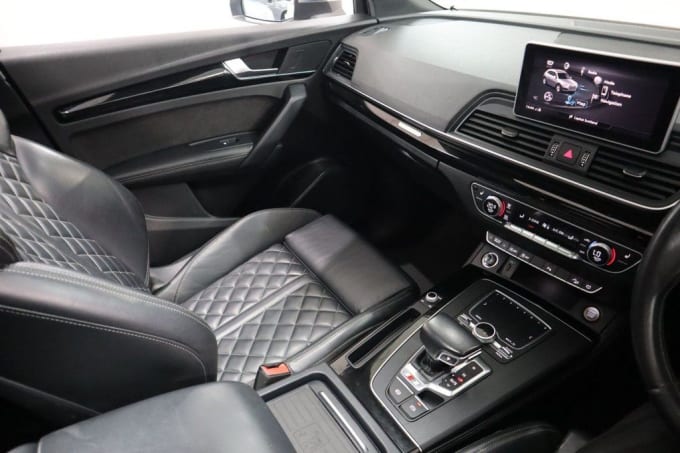 2025 Audi Sq5