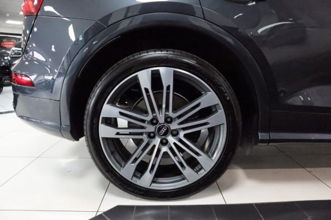 2025 Audi Sq5