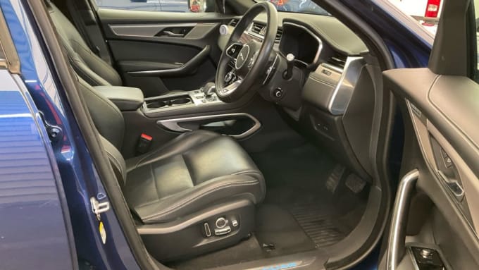 2025 Jaguar F-pace