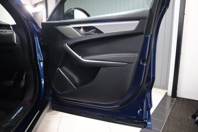 2025 Jaguar F-pace