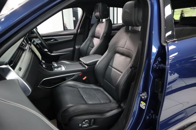 2025 Jaguar F-pace