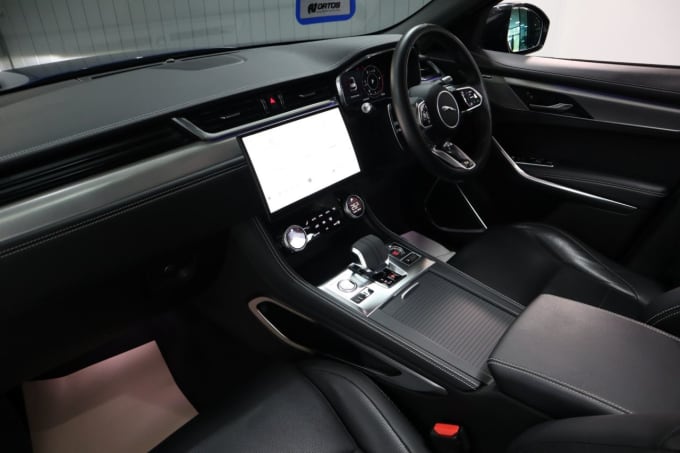 2025 Jaguar F-pace
