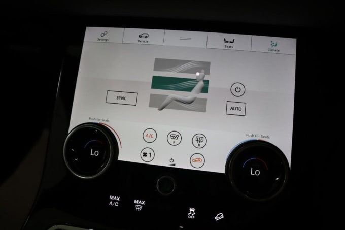 2025 Land Rover Range Rover Evoque